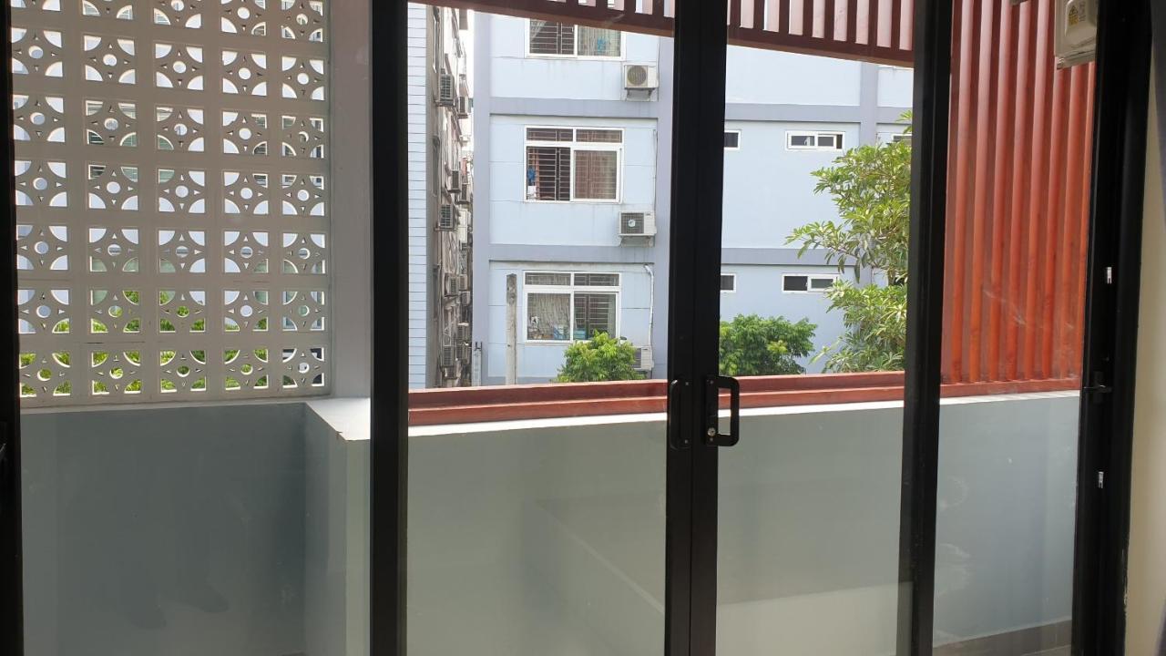 Era Apartment Xuan Thuy Hanoi Exteriör bild