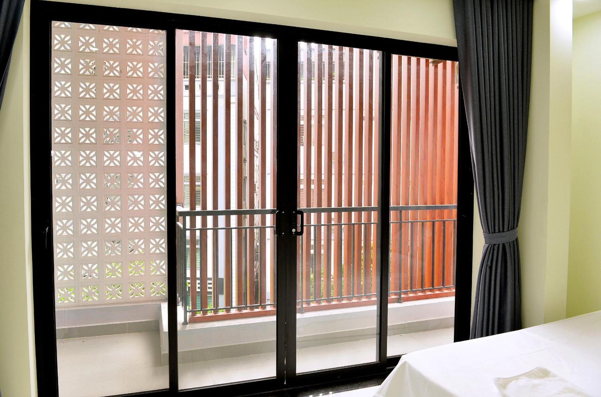 Era Apartment Xuan Thuy Hanoi Exteriör bild