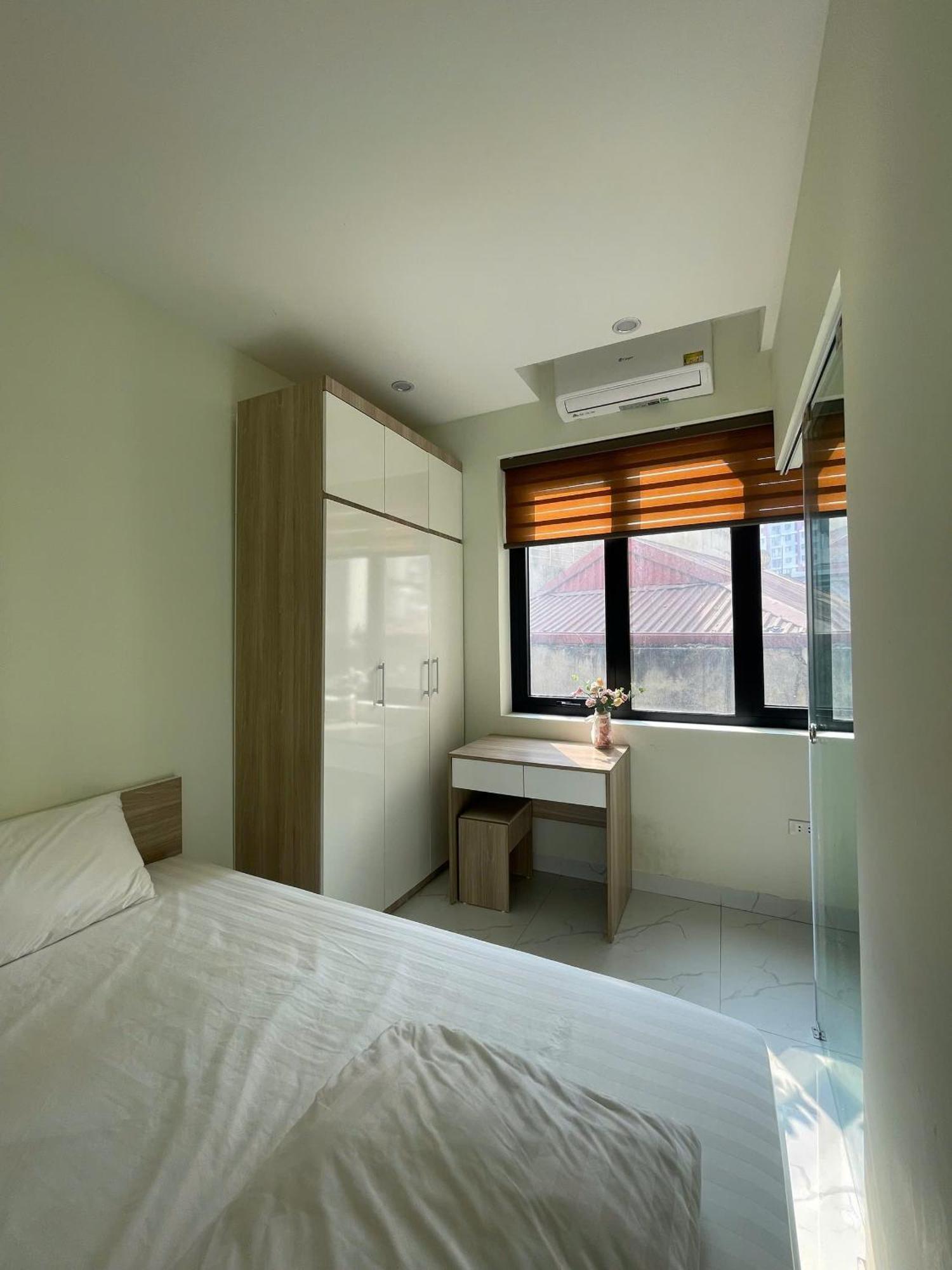 Era Apartment Xuan Thuy Hanoi Exteriör bild