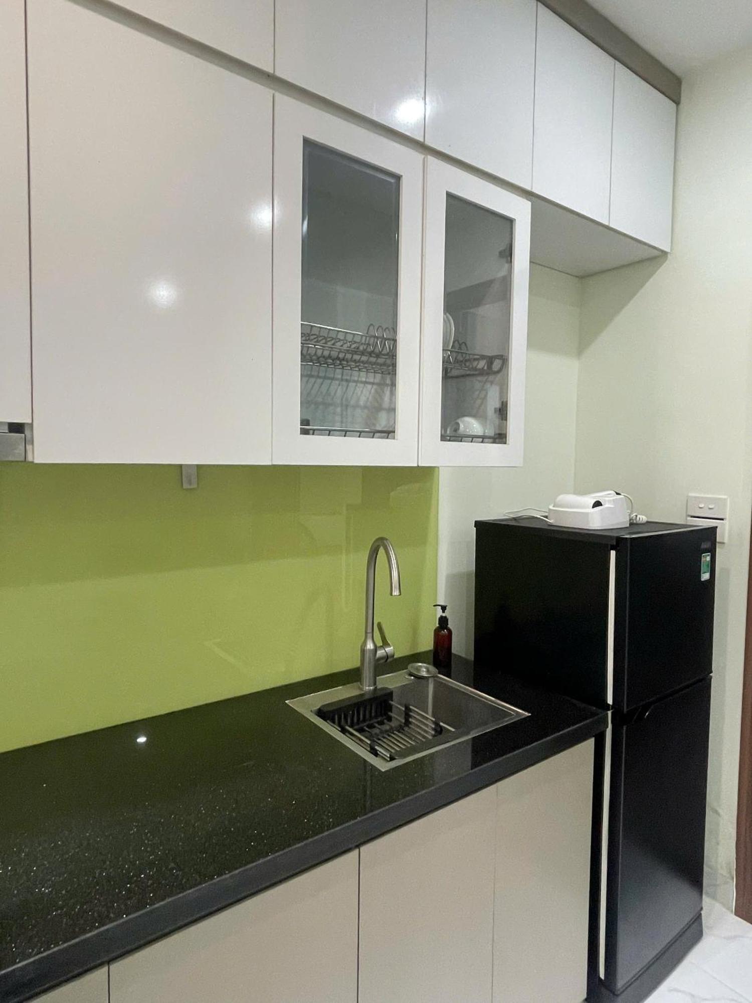 Era Apartment Xuan Thuy Hanoi Exteriör bild